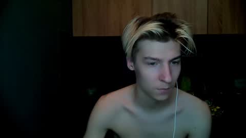 Snapshot of mrsexycum4u chatting on February 1, 10:23 pm Adam online show from February 1, 10:23 pm