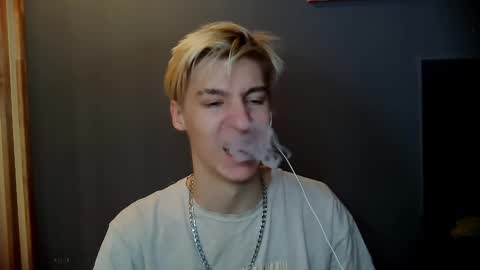 Snapshot of mrsexycum4u chatting on January 9, 4:28 pm Adam online show from January 9, 4:28 pm