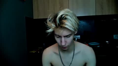 Snapshot of mrsexycum4u chatting on January 16, 4:07 pm Adam online show from January 16, 4:07 pm