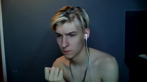 Snapshot of mrsexycum4u chatting on January 6, 6:36 am Adam online show from January 6, 6:36 am
