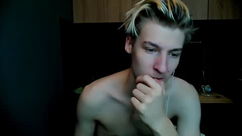 Snapshot of mrsexycum4u chatting on January 25, 7:49 pm Adam online show from January 25, 7:49 pm