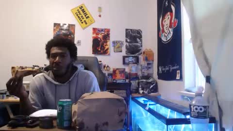 mrsoonicexrated online show from April 19, 6:10 pm