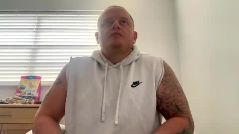 mrthick954 online show from December 9, 7:13 pm