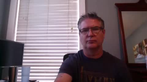 Fun time Daddy online show from April 3, 7:10 pm