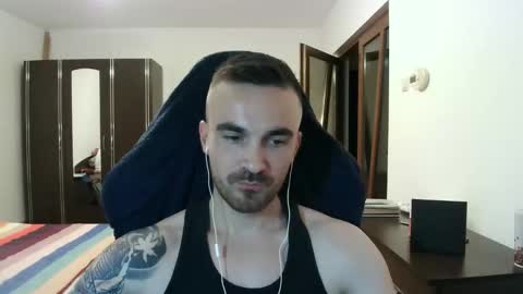 Snapshot of mu5clemania chatting on October 24, 4:09 pm Victor online show from October 24, 4:09 pm