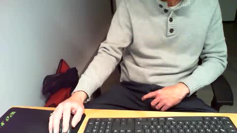 mucfag online show from December 17, 5:30 pm