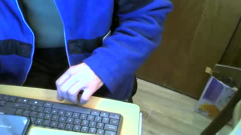 Snapshot of muller520 chatting on January 12, 7:00 am muller520 online show from January 12, 7:00 am