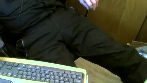 Snapshot of muller520 chatting on March 6, 5:33 pm muller520 online show from March 6, 5:33 pm