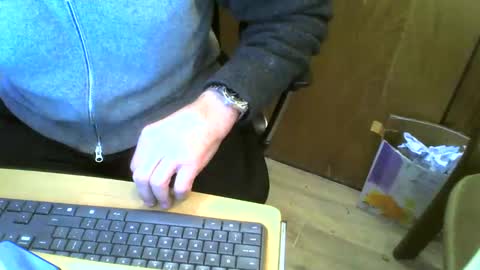 Snapshot of muller520 chatting on February 19, 2:01 pm muller520 online show from February 19, 2:01 pm