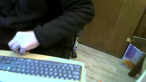 Snapshot of muller520 chatting on January 24, 10:53 am muller520 online show from January 24, 10:53 am