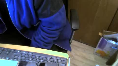 Snapshot of muller520 chatting on February 24, 5:31 pm muller520 online show from February 24, 5:31 pm