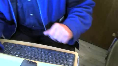 Snapshot of muller520 chatting on September 17, 5:03 pm muller520 online show from September 17, 5:03 pm