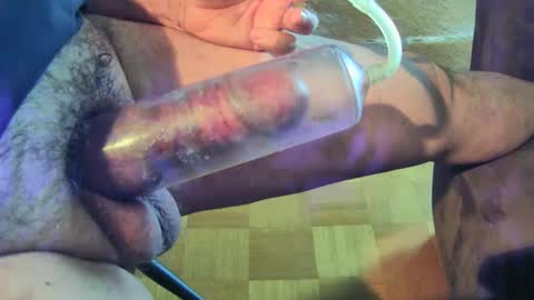 Snapshot of multiplecumandorgasm chatting on October 10, 9:58 am Juicy German Cock online show from October 10, 9:58 am