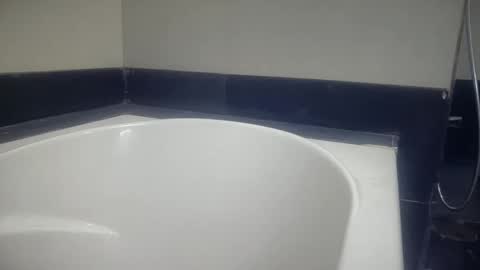 munnabobby2008 online show from April 18, 7:07 pm