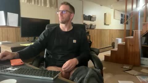 murdockjones7989 online show from April 17, 9:01 am