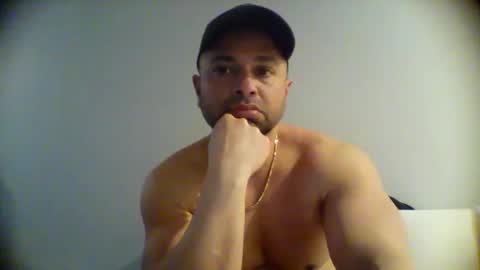 Cool Traveler online show from March 3, 8:59 pm