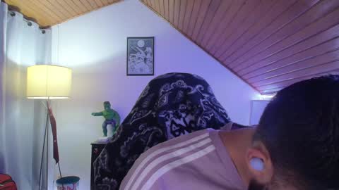 Snapshot of muscle_cock32 chatting on January 15, 4:47 am David Big online show from January 15, 4:47 am