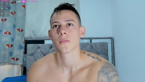 Snapshot of muscle_king_cum chatting on January 20, 12:18 pm muscle_king_cum online show from January 20, 12:18 pm