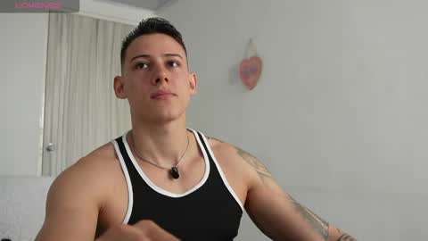muscle_king_cum online show from April 23, 3:03 pm