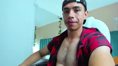 Snapshot of muscle_scott chatting on September 13, 2:07 pm muscle scott online show from September 13, 2:07 pm