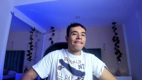 muscle scott online show from February 19, 1:40 pm