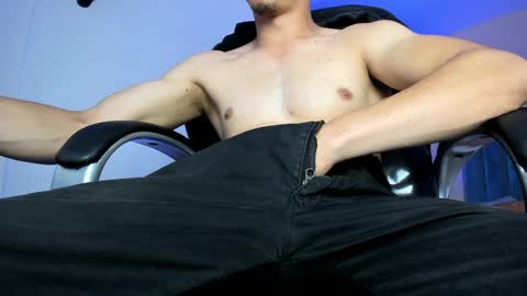 muscle scott online show from March 31, 3:36 pm