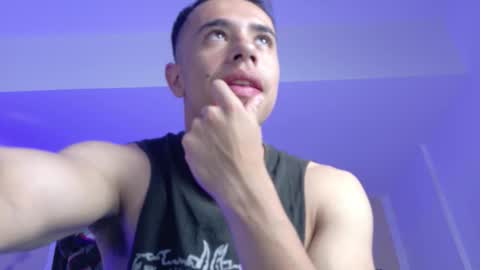 muscle scott online show from March 26, 1:26 pm