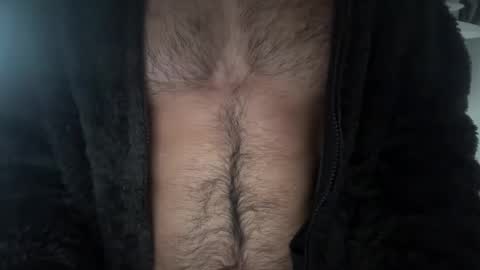 Snapshot of musclehair3 chatting on January 2, 9:54 am musclehair3 online show from January 2, 9:54 am