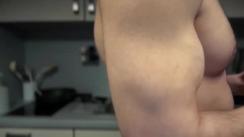 Snapshot of musclehair3 chatting on January 29, 7:32 pm musclehair3 online show from January 29, 7:32 pm
