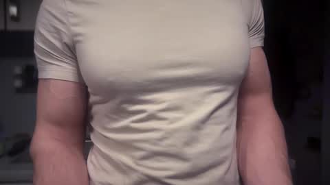Snapshot of musclehair3 chatting on February 12, 7:13 pm musclehair3 online show from February 12, 7:13 pm