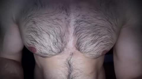 Snapshot of musclehair3 chatting on December 19, 7:51 pm musclehair3 online show from December 19, 7:51 pm