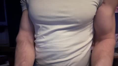Snapshot of musclehair3 chatting on December 6, 8:29 pm musclehair3 online show from December 6, 8:29 pm