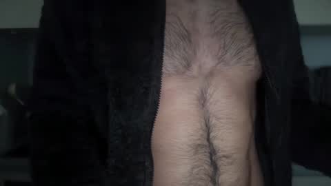 Snapshot of musclehair3 chatting on January 5, 9:48 am musclehair3 online show from January 5, 9:48 am