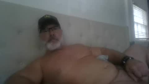 Snapshot of musclemeat41 chatting on October 2, 6:56 pm musclemeat41 online show from October 2, 6:56 pm