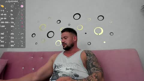 Snapshot of musclemonster31 chatting on January 13, 6:16 am MuscleMonster31 online show from January 13, 6:16 am