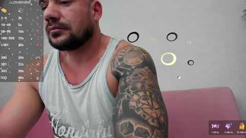 Snapshot of musclemonster31 chatting on January 12, 8:14 pm MuscleMonster31 online show from January 12, 8:14 pm