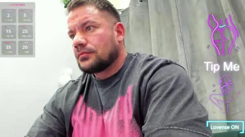 Snapshot of musclemonster31 chatting on March 2, 8:46 pm MuscleMonster31 online show from March 2, 8:46 pm