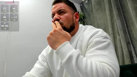 Snapshot of musclemonster31 chatting on February 16, 8:44 pm MuscleMonster31 online show from February 16, 8:44 pm