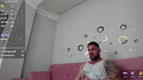 Snapshot of musclemonster31 chatting on February 2, 7:30 am MuscleMonster31 online show from February 2, 7:30 am