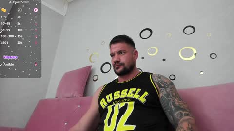 Snapshot of musclemonster31 chatting on January 22, 10:06 pm MuscleMonster31 online show from January 22, 10:06 pm