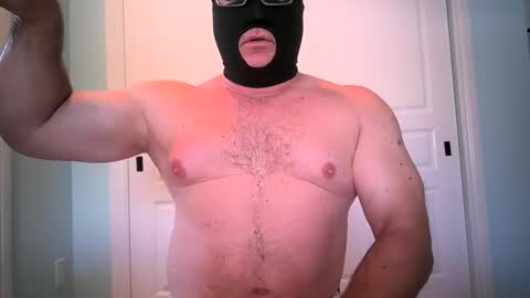 musclemounds online show from November 14, 3:57 pm