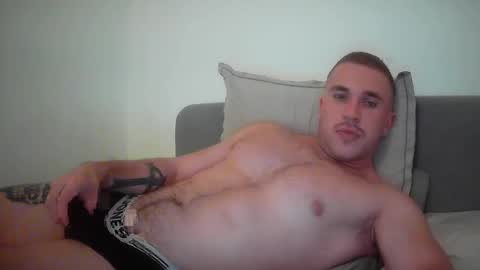 muscleshow00 online show from March 7, 6:54 pm