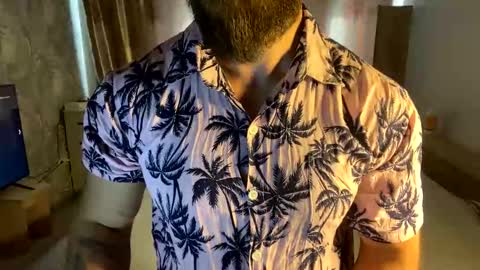 muscularjuggler online show from May 12, 1:36 am