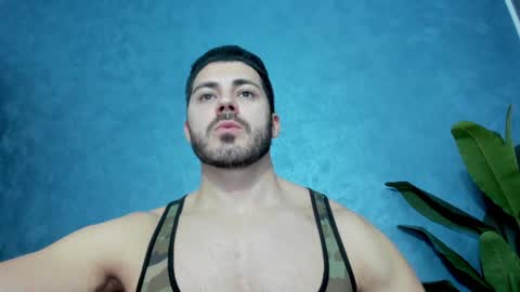 Snapshot of muscularmaster chatting on February 4, 10:24 pm muscularmaster onlyfans online show from February 4, 10:24 pm