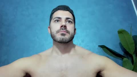 Snapshot of muscularmaster chatting on December 17, 10:22 pm muscularmaster onlyfans online show from December 17, 10:22 pm