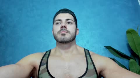 Snapshot of muscularmaster chatting on January 13, 10:13 pm muscularmaster onlyfans online show from January 13, 10:13 pm