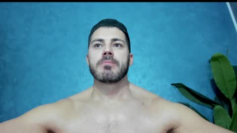 Snapshot of muscularmaster chatting on January 6, 10:26 pm muscularmaster onlyfans online show from January 6, 10:26 pm