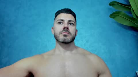 Snapshot of muscularmaster chatting on September 17, 9:21 am muscularmaster onlyfans online show from September 17, 9:21 am