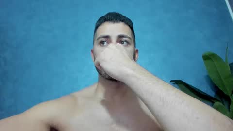 Snapshot of muscularmaster chatting on December 2, 9:59 pm muscularmaster onlyfans online show from December 2, 9:59 pm