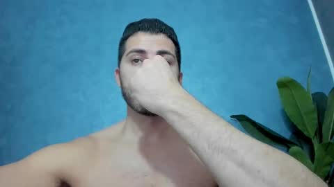 Snapshot of muscularmaster chatting on December 18, 10:13 pm muscularmaster onlyfans online show from December 18, 10:13 pm